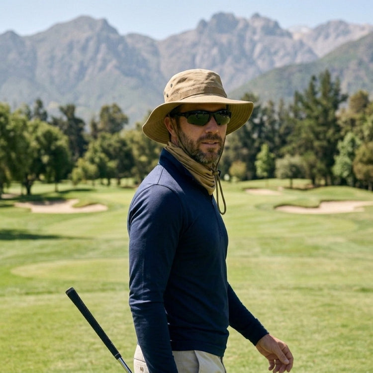 Ligero: sombrero ESCUDO caqui con el cuello-máscara abajo, en la cancha de golf